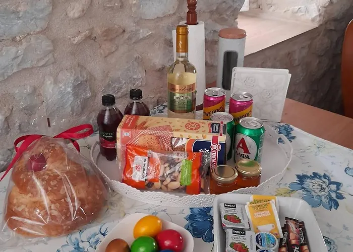 Stonehouse In Mani Penisula Koíta