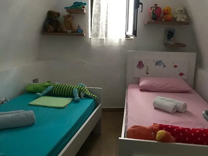 Stonehouse In Mani Penisula Koíta